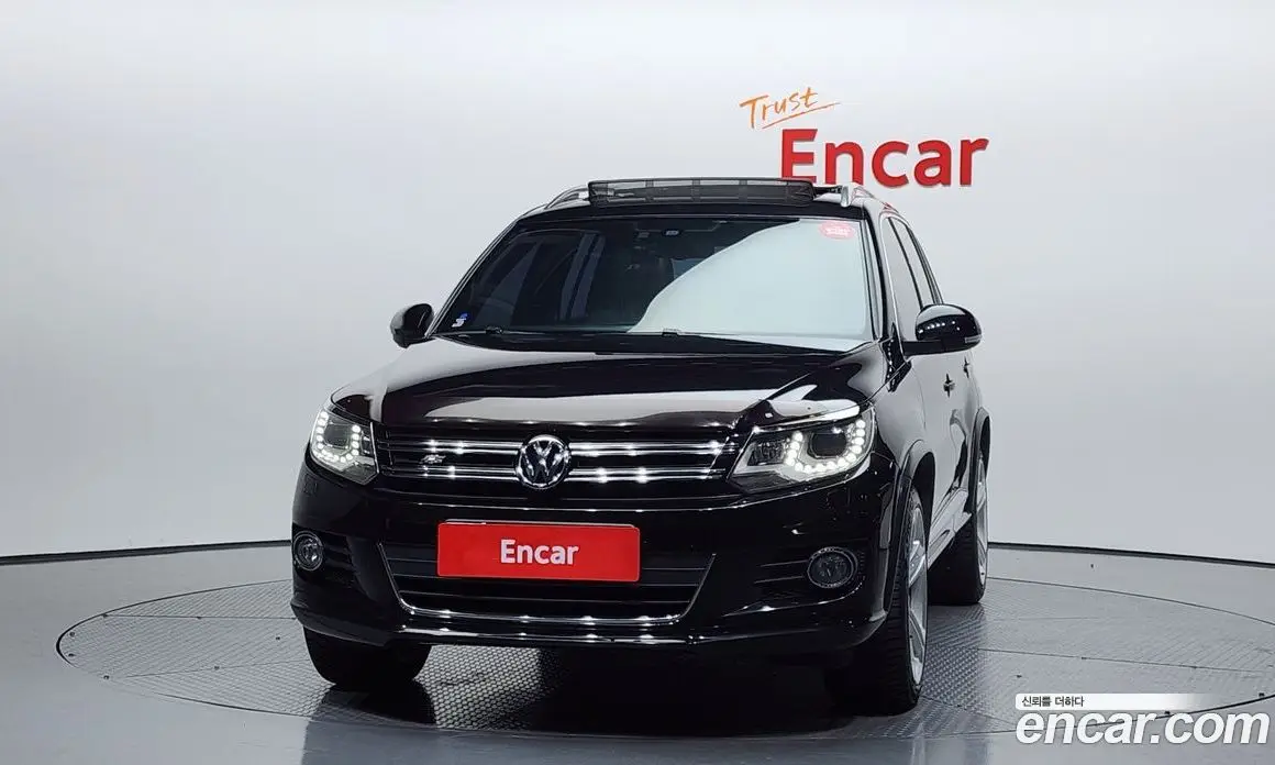 Volkswagen Tiguan 2015 2.0 автомат (гидро), фото 3
