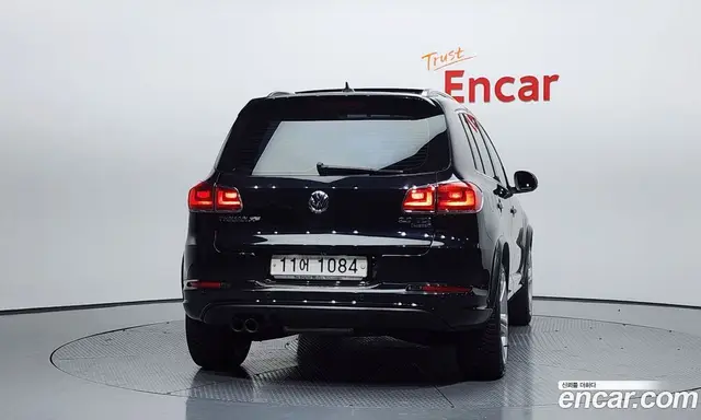 Volkswagen Tiguan 2015 2.0 автомат (гидро), миниатюра 4