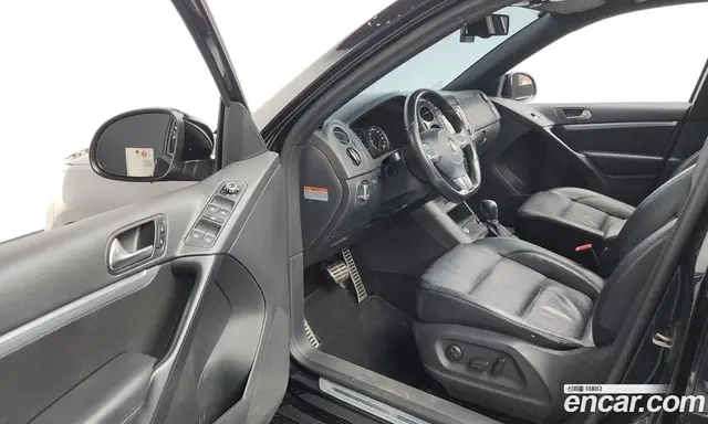 Volkswagen Tiguan 2015 2.0 автомат (гидро), миниатюра 10