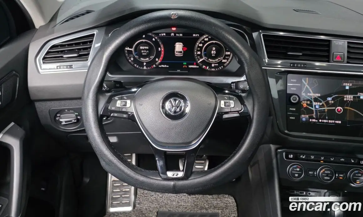 Volkswagen Tiguan 2018 2.0 автомат (гидро), фото 18 Volkswagen Tiguan 2018 2.0 автомат (гидро), фото 18