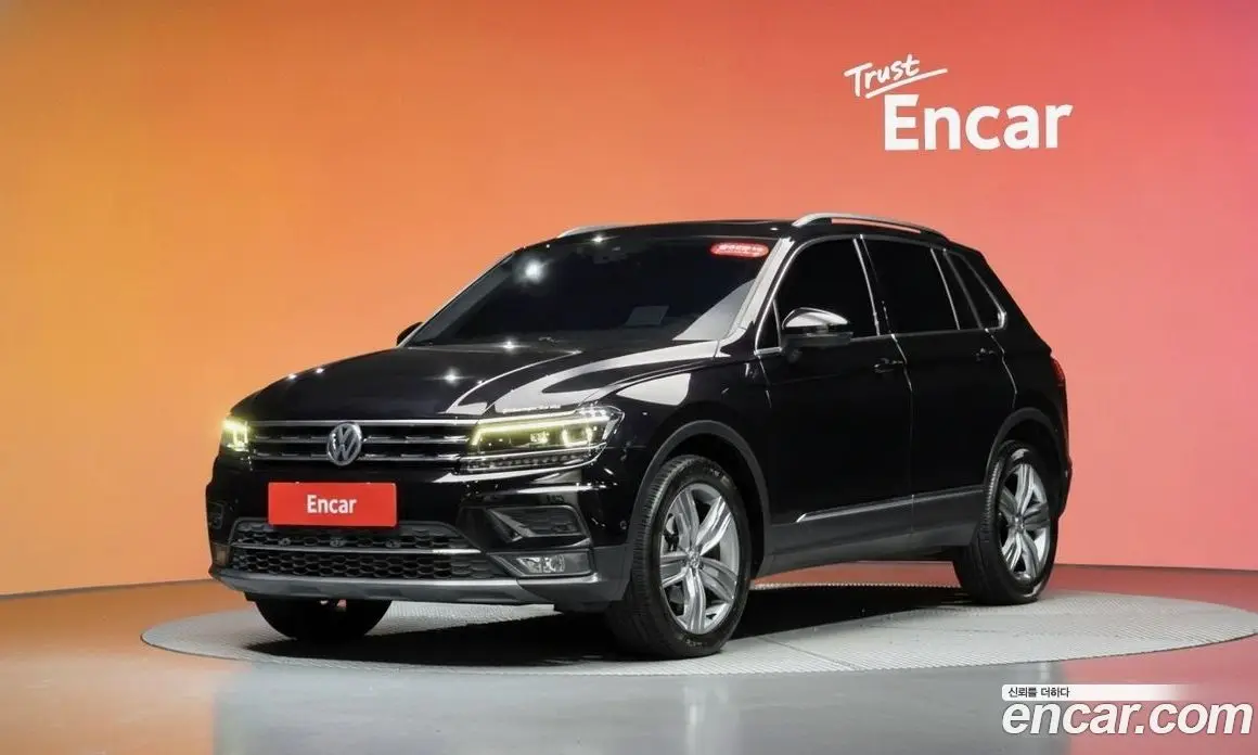 Volkswagen Tiguan 2018 2.0 автомат (гидро), фото 39 Volkswagen Tiguan 2018 2.0 автомат (гидро), фото 39