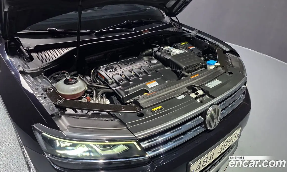 Volkswagen Tiguan 2018 2.0 автомат (гидро), фото 5 Volkswagen Tiguan 2018 2.0 автомат (гидро), фото 5