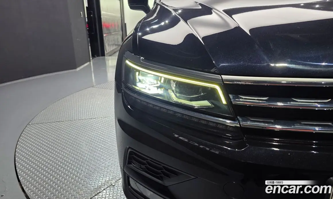 Volkswagen Tiguan 2018 2.0 автомат (гидро), фото 7 Volkswagen Tiguan 2018 2.0 автомат (гидро), фото 7
