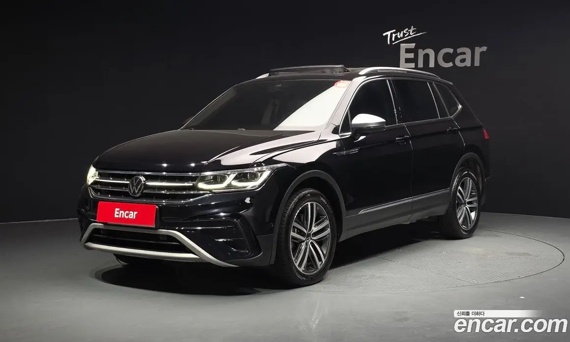 Volkswagen Tiguan 2022 2.0 автомат (гидро), фото 1 Volkswagen Tiguan 2022 2.0 автомат (гидро), фото 1