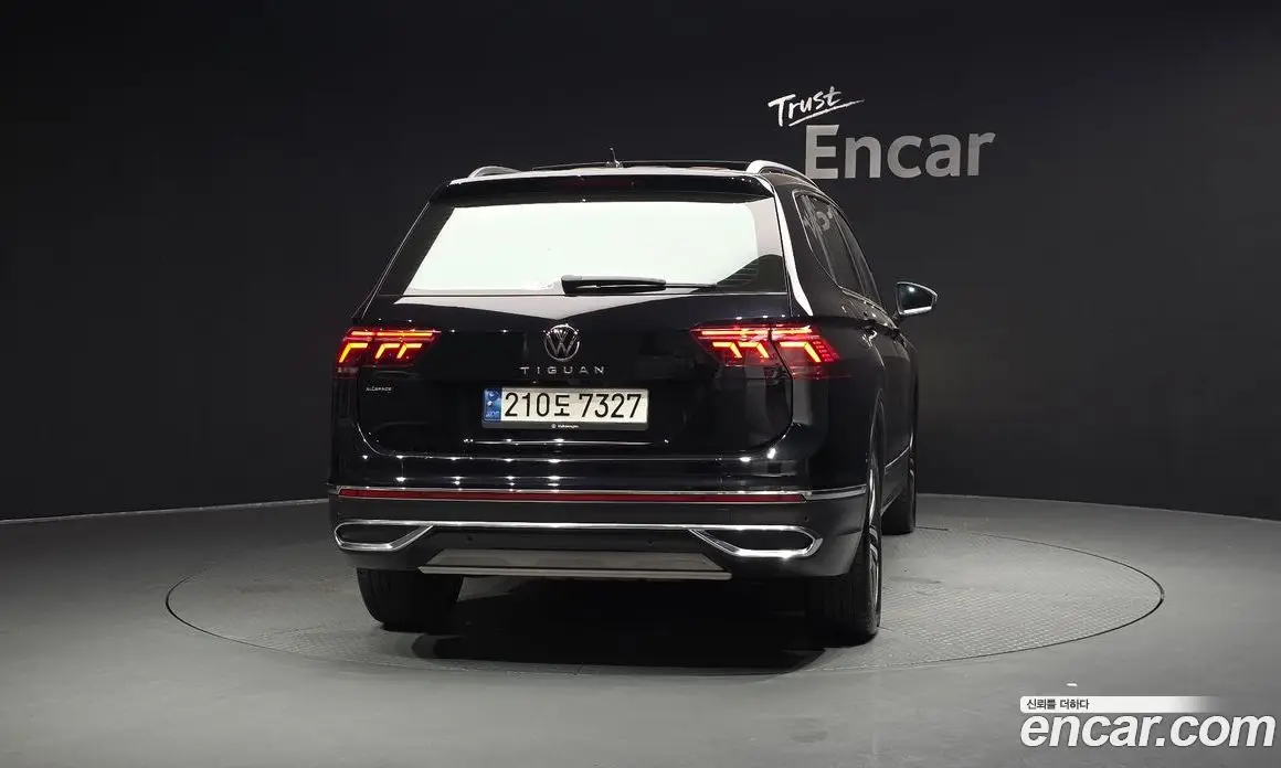 Volkswagen Tiguan 2022 2.0 автомат (гидро), фото 4 Volkswagen Tiguan 2022 2.0 автомат (гидро), фото 4