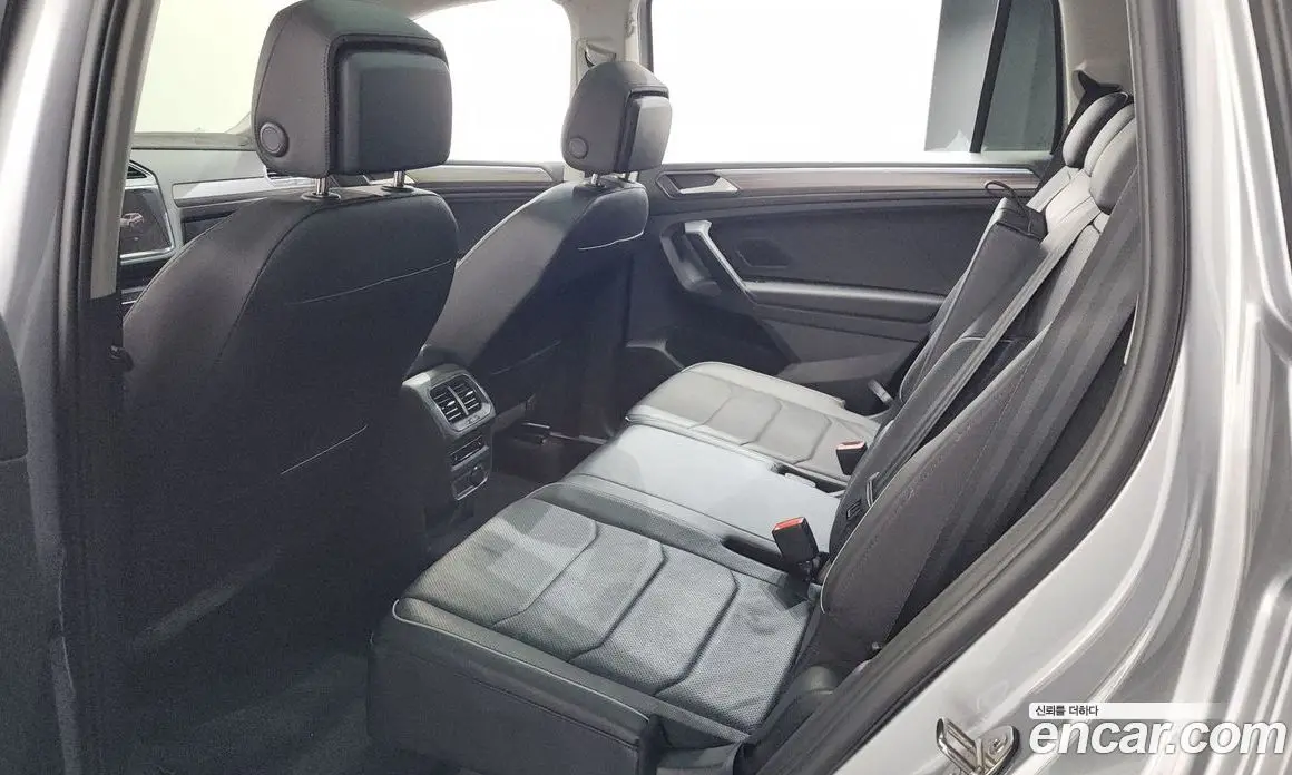 Volkswagen Tiguan 2023 2.0 автомат (гидро), фото 17