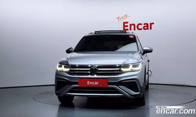 Volkswagen Tiguan 2023 2.0 автомат (гидро), миниатюра 3