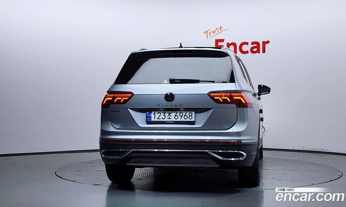 Volkswagen Tiguan 2023 2.0 автомат (гидро), фото 4