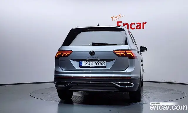 Volkswagen Tiguan 2023 2.0 автомат (гидро), миниатюра 4