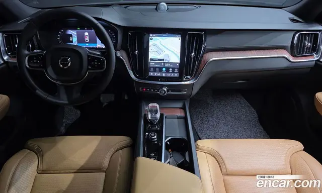 Volvo V60 2023 2.0 автомат (гидро), миниатюра 7 Volvo V60 2023 2.0 автомат (гидро), миниатюра 7