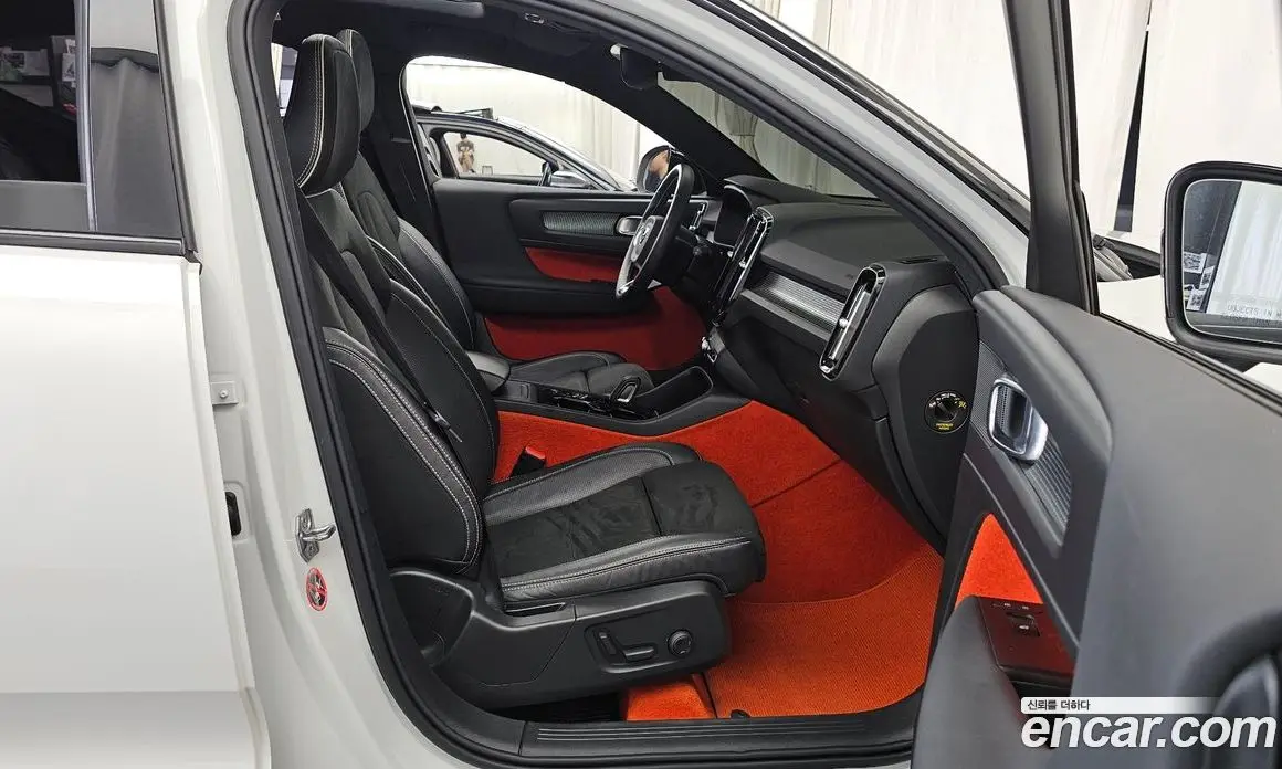 Volvo XC40 2021 2.0 автомат (гидро), фото 11 Volvo XC40 2021 2.0 автомат (гидро), фото 11