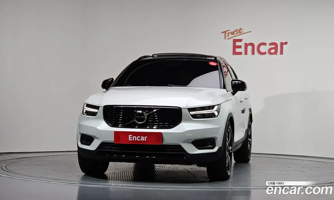 Volvo XC40 2021 2.0 автомат (гидро), фото 3 Volvo XC40 2021 2.0 автомат (гидро), фото 3