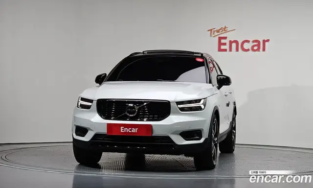 Volvo XC40 2021 2.0 автомат (гидро), миниатюра 3 Volvo XC40 2021 2.0 автомат (гидро), миниатюра 3