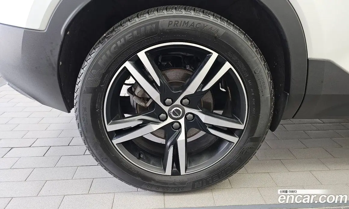 Volvo XC40 2021 2.0 автомат (гидро), фото 5 Volvo XC40 2021 2.0 автомат (гидро), фото 5