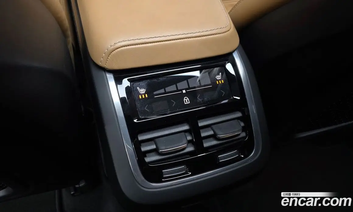 Volvo XC60 2019 2.0 автомат (гидро), фото 19 Volvo XC60 2019 2.0 автомат (гидро), фото 19