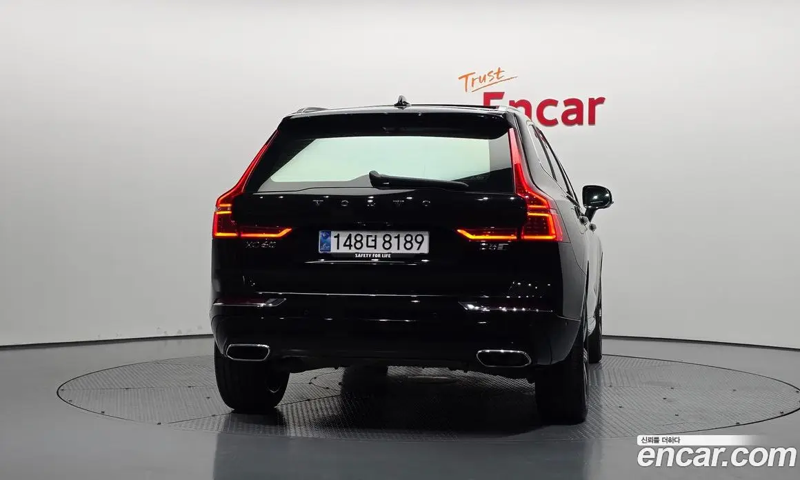 Volvo XC60 2019 2.0 автомат (гидро), фото 4 Volvo XC60 2019 2.0 автомат (гидро), фото 4