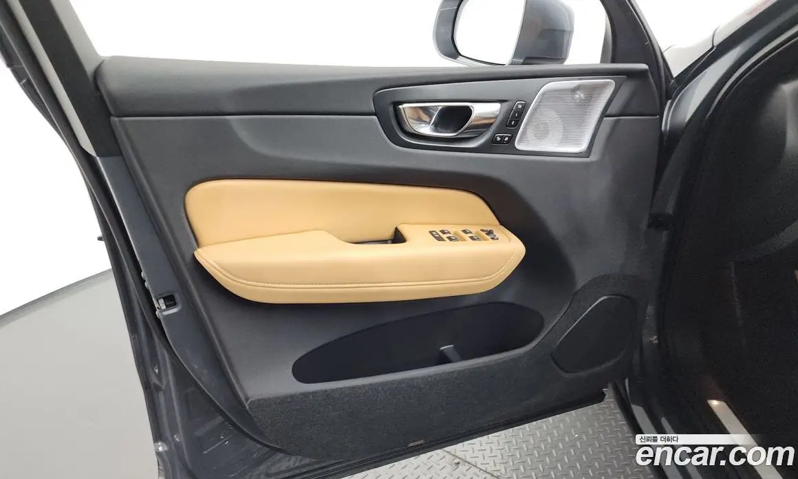 Volvo XC60 2021 2.0 автомат (гидро), фото 14 Volvo XC60 2021 2.0 автомат (гидро), фото 14