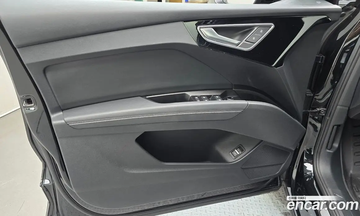 Audi Q4 e-tron 2023 0.2 автомат (гидро), фото 14 Audi Q4 e-tron 2023 0.2 автомат (гидро), фото 14