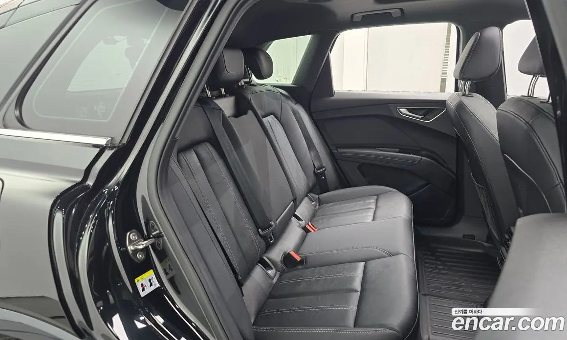 Audi Q4 e-tron 2023 0.2 автомат (гидро), фото 17 Audi Q4 e-tron 2023 0.2 автомат (гидро), фото 17