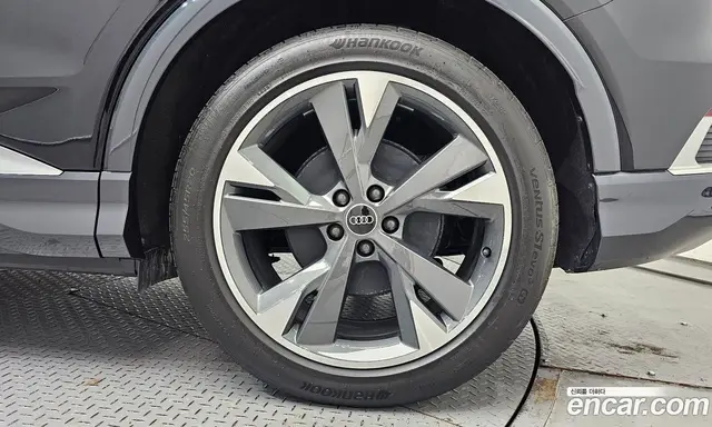 Audi Q4 e-tron 2023 0.2 автомат (гидро), миниатюра 7 Audi Q4 e-tron 2023 0.2 автомат (гидро), миниатюра 7
