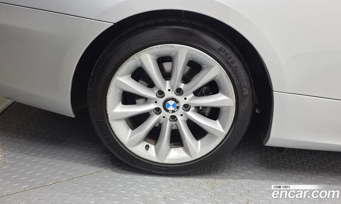 BMW 3 серия 2010 3.0 автомат (гидро), фото 5 BMW 3 серия 2010 3.0 автомат (гидро), фото 5