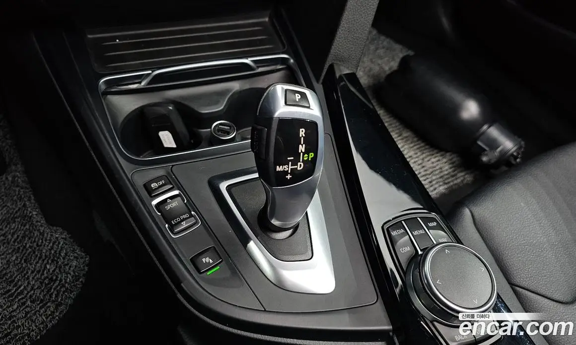 BMW 3 серия 2017 2.0 автомат (гидро), фото 12