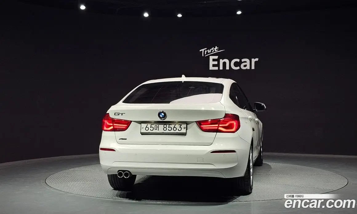 BMW 3 серия 2017 2.0 автомат (гидро), фото 4