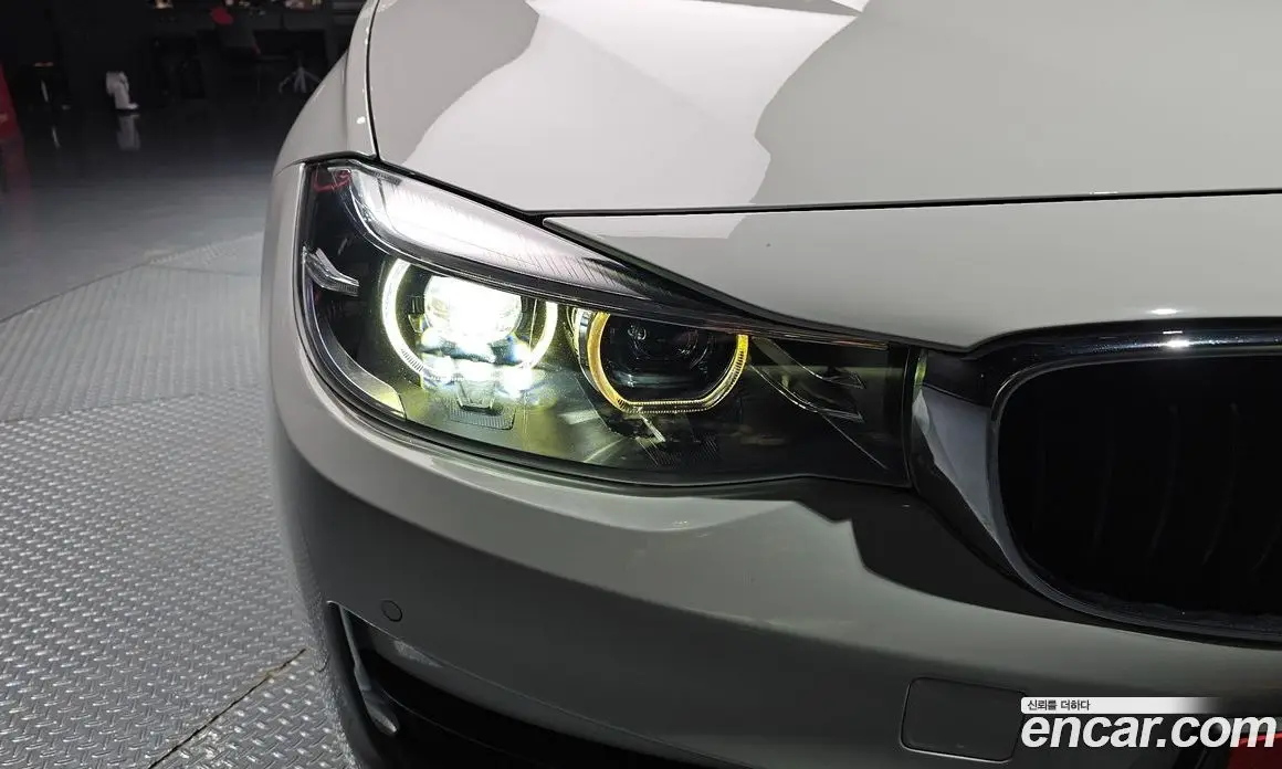 BMW 3 серия 2017 2.0 автомат (гидро), фото 8