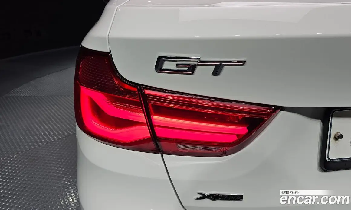 BMW 3 серия 2017 2.0 автомат (гидро), фото 9