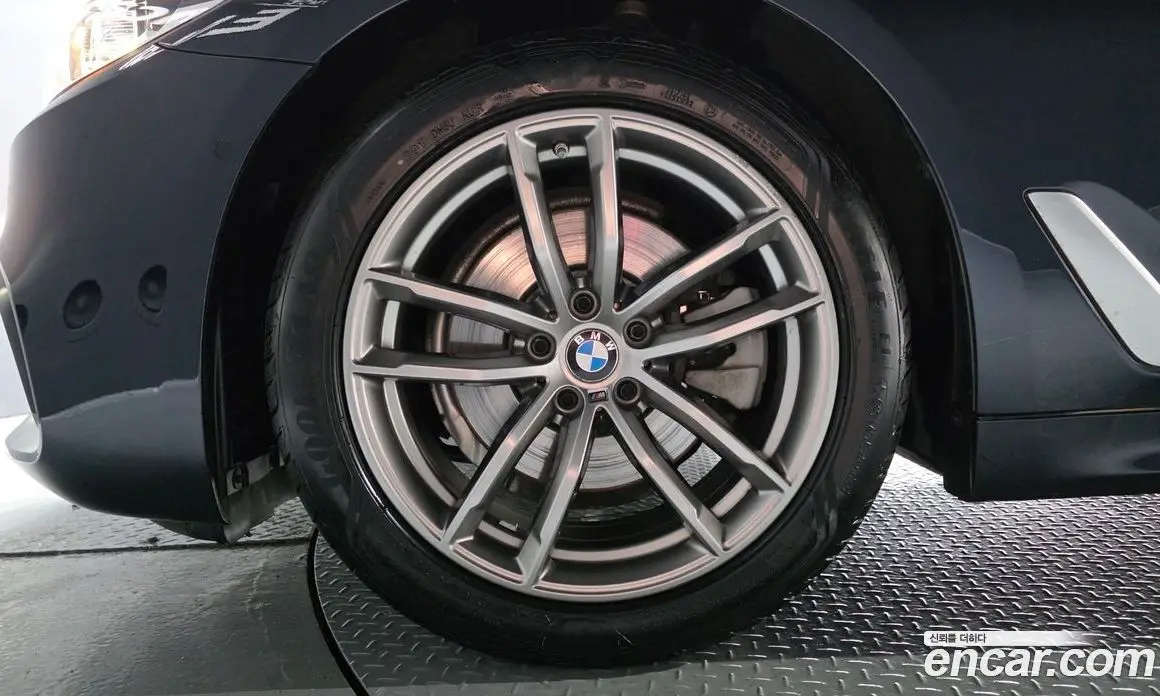 BMW 5 серия 2019 2.0 автомат (гидро), фото 5 BMW 5 серия 2019 2.0 автомат (гидро), фото 5