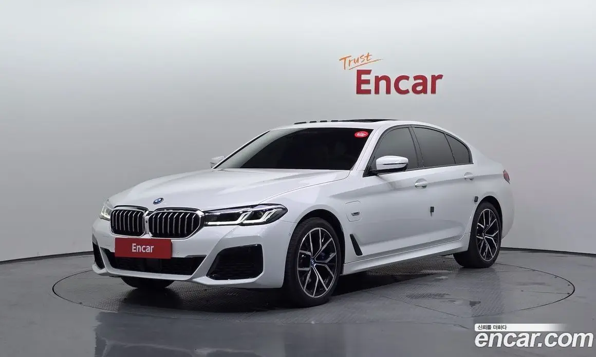 BMW 5 серия 2023 2.0 автомат (гидро), фото 1 BMW 5 серия 2023 2.0 автомат (гидро), фото 1