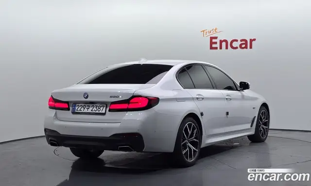 BMW 5 серия 2023 2.0 автомат (гидро), миниатюра 2 BMW 5 серия 2023 2.0 автомат (гидро), миниатюра 2