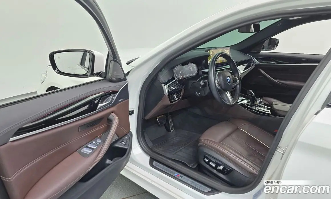 BMW 5 серия 2023 2.0 автомат (гидро), фото 13 BMW 5 серия 2023 2.0 автомат (гидро), фото 13