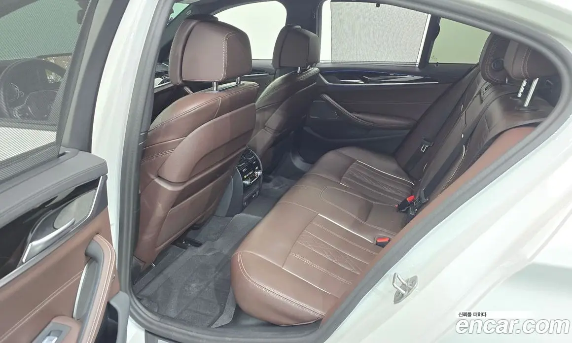 BMW 5 серия 2023 2.0 автомат (гидро), фото 17 BMW 5 серия 2023 2.0 автомат (гидро), фото 17