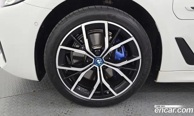 BMW 5 серия 2023 2.0 автомат (гидро), миниатюра 5 BMW 5 серия 2023 2.0 автомат (гидро), миниатюра 5