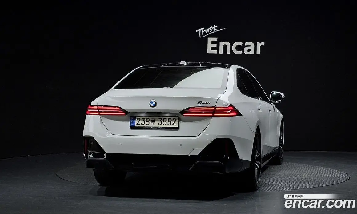 BMW 5 серия 2024 2.0 автомат (гидро), фото 4 BMW 5 серия 2024 2.0 автомат (гидро), фото 4