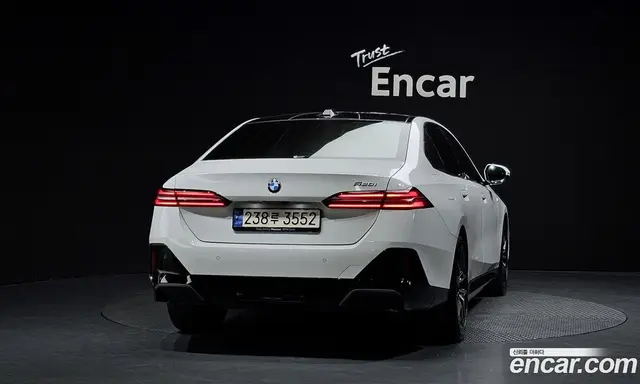 BMW 5 серия 2024 2.0 автомат (гидро), миниатюра 4 BMW 5 серия 2024 2.0 автомат (гидро), миниатюра 4