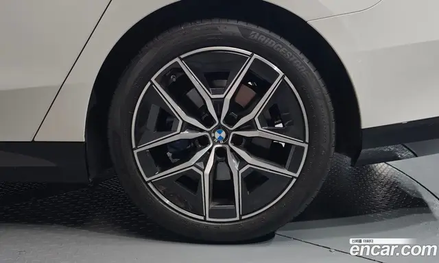 BMW 5 серия 2024 2.0 автомат (гидро), миниатюра 6