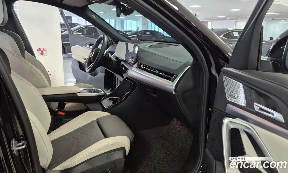 BMW X2 2025 2.0 автомат (гидро), фото 13