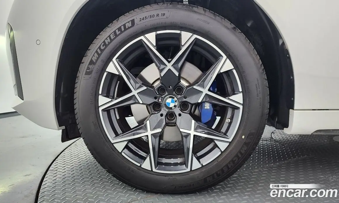 BMW X3 2025 2.0 автомат (гидро), фото 5 BMW X3 2025 2.0 автомат (гидро), фото 5