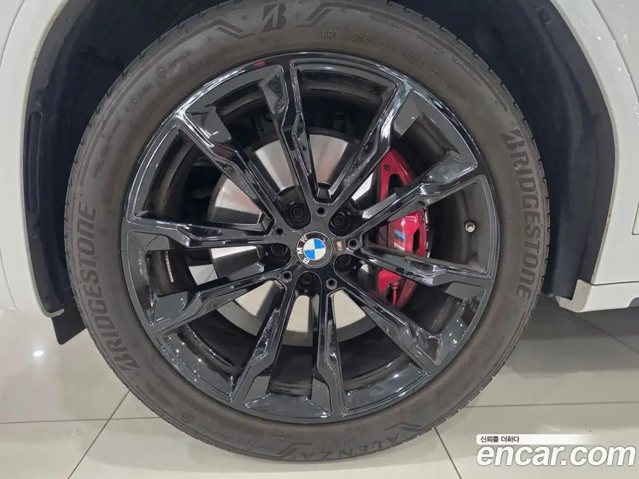 BMW X4 2025 2.0 автомат (гидро), фото 13 BMW X4 2025 2.0 автомат (гидро), фото 13