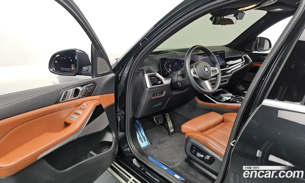 BMW X7 2024 3.0 автомат (гидро), фото 13