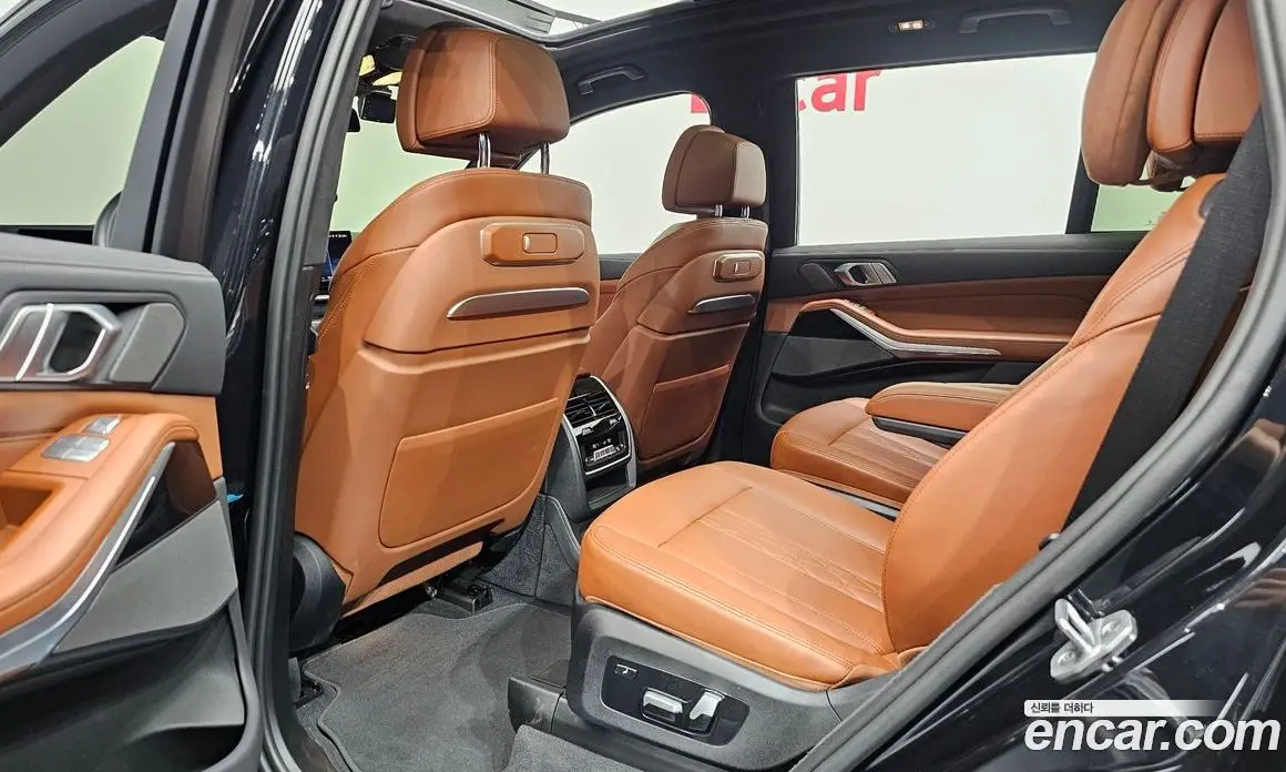 BMW X7 2024 3.0 автомат (гидро), фото 17