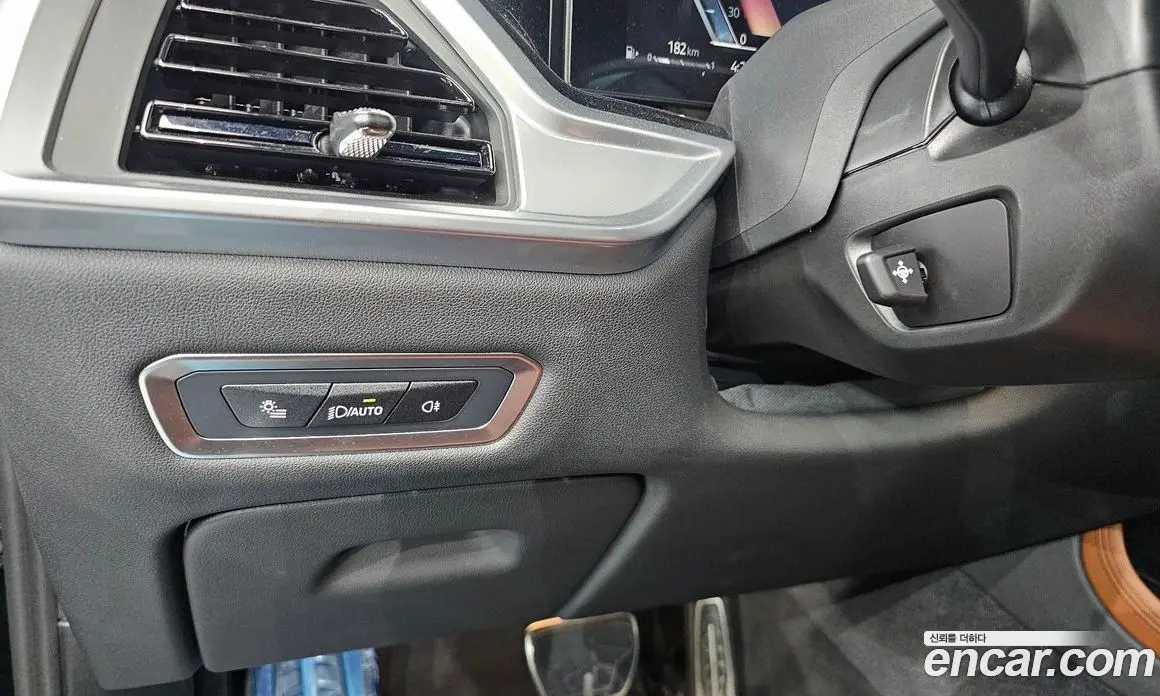 BMW X7 2024 3.0 автомат (гидро), фото 21