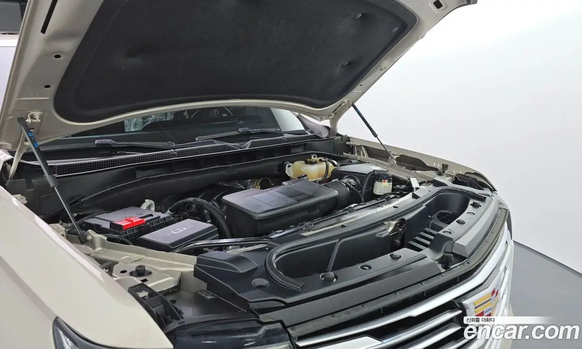 Cadillac Escalade 2022 6.2 автомат (гидро), фото 6 Cadillac Escalade 2022 6.2 автомат (гидро), фото 6