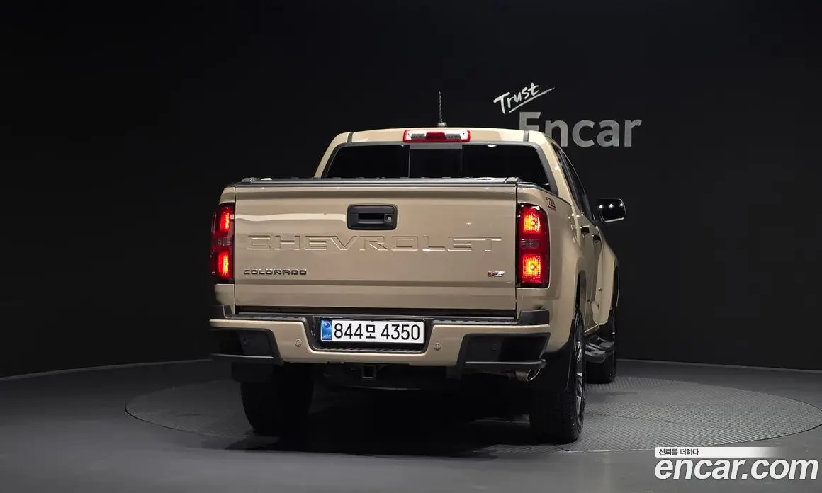 Chevrolet Colorado 2022 3.6 автомат (гидро), фото 4