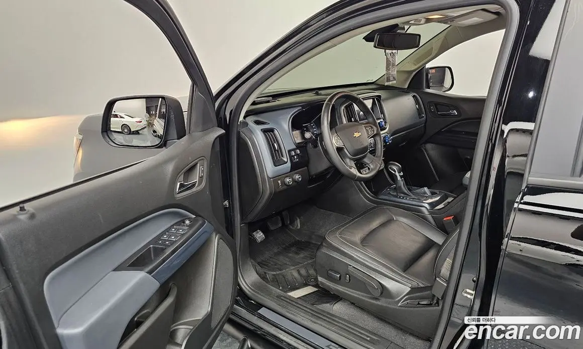 Chevrolet Colorado 2022 3.6 автомат (гидро), фото 13