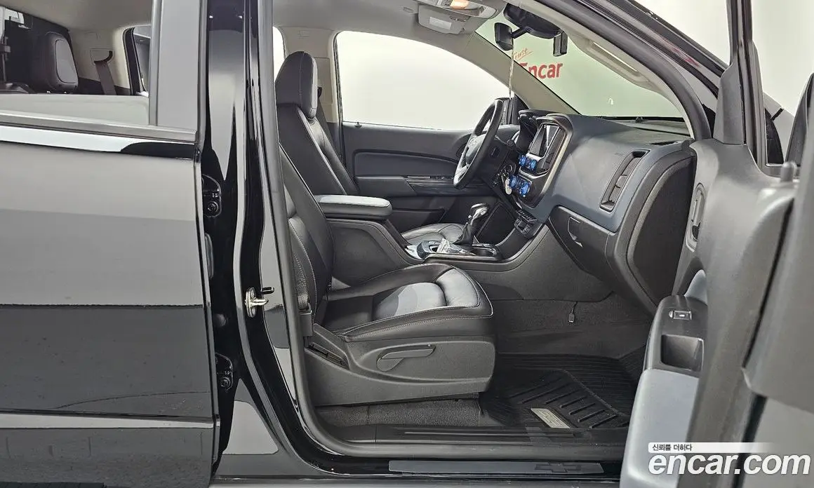 Chevrolet Colorado 2022 3.6 автомат (гидро), фото 16