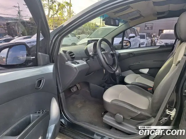 Chevrolet Spark 2012 1.0 автомат (гидро), миниатюра 8
