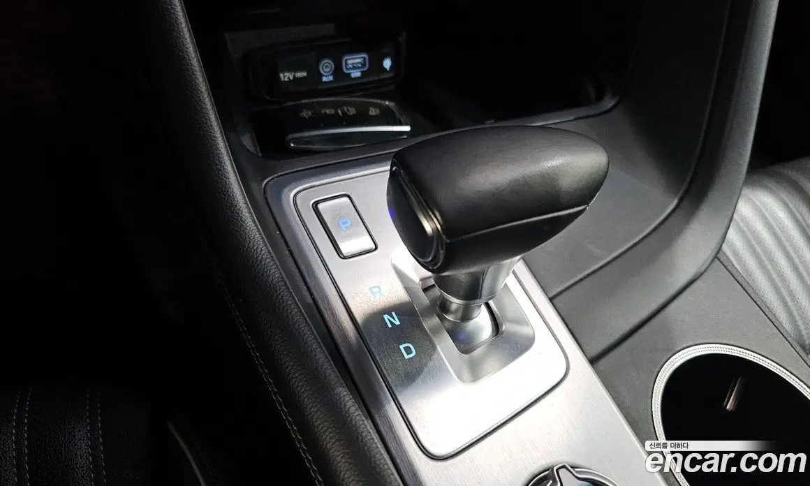 Genesis G70 2019 2.0 автомат (гидро), фото 12 Genesis G70 2019 2.0 автомат (гидро), фото 12